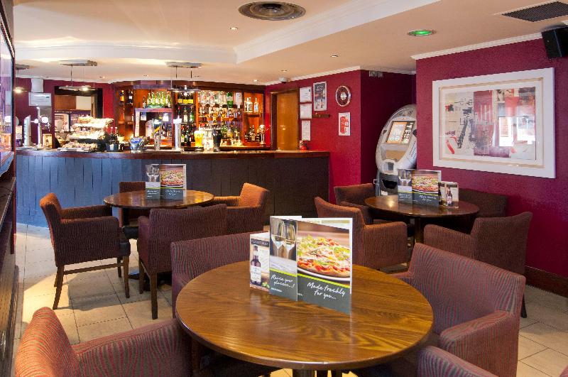 Premier Inn Gatwick Crawley Town West - Restoran
