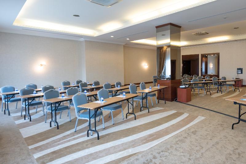The Green Park Bostanci - Toplantı