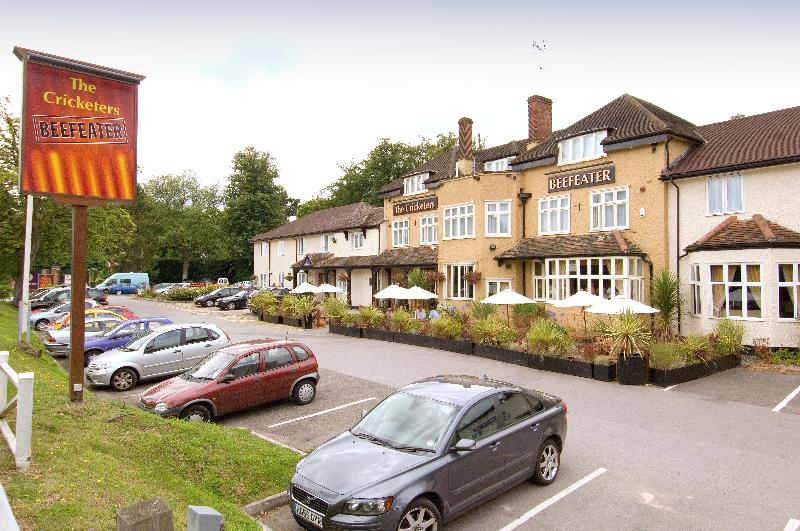 Premier Inn Bagshot - Genel