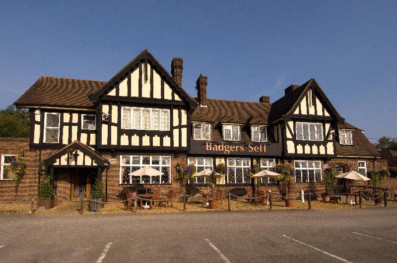 Premier Inn Hagley - Genel