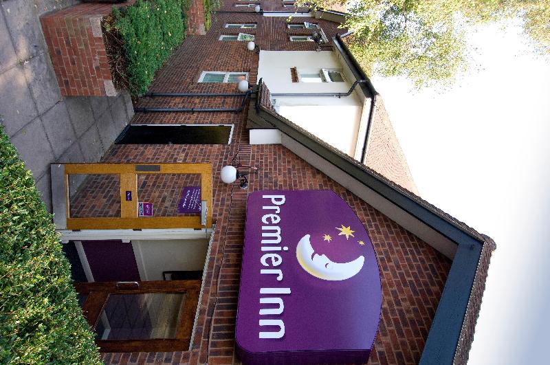 Premier Inn Hagley - Genel