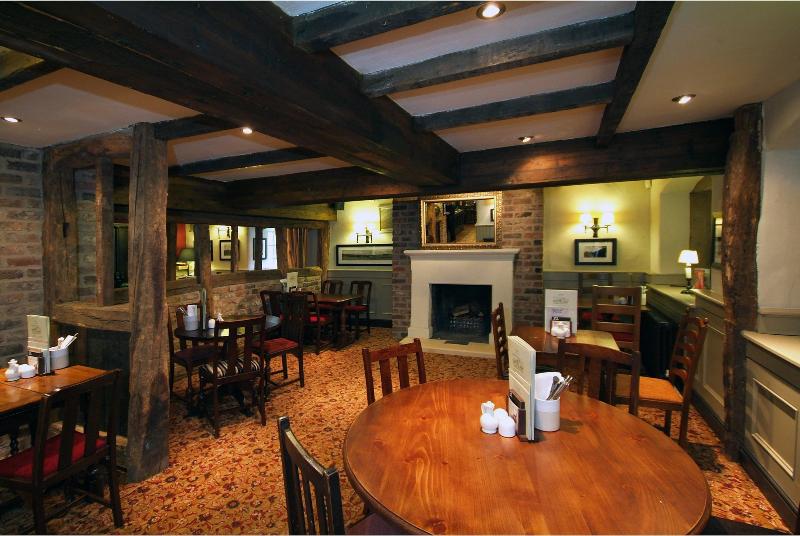 Premier Inn Huddersfield North - Restoran
