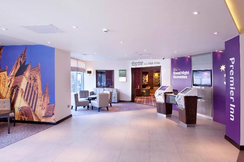 Premier Inn Lincoln City Centre - Lobi