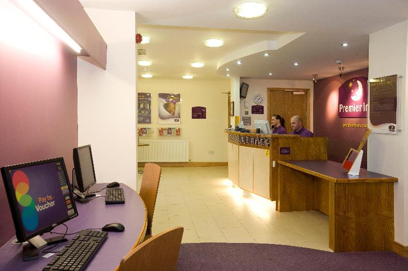Premier Inn Lisburn - Lobi