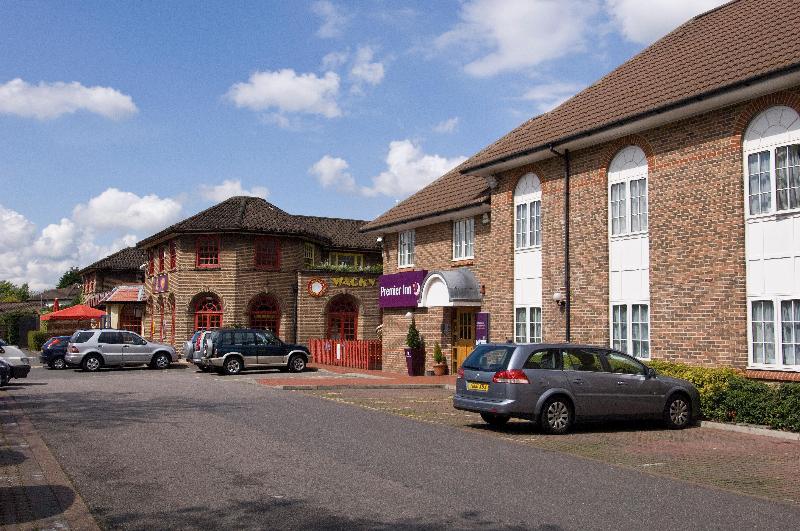 Premier Inn London Greenford - Genel