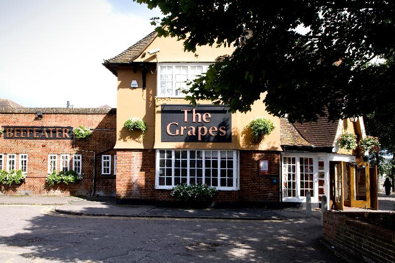 Premier Inn London Hayes North - Genel