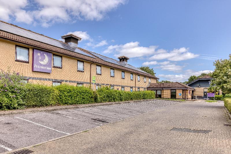 Premier Inn Basingstoke West - Genel