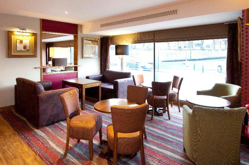 Premier Inn Bradford Central - Bar