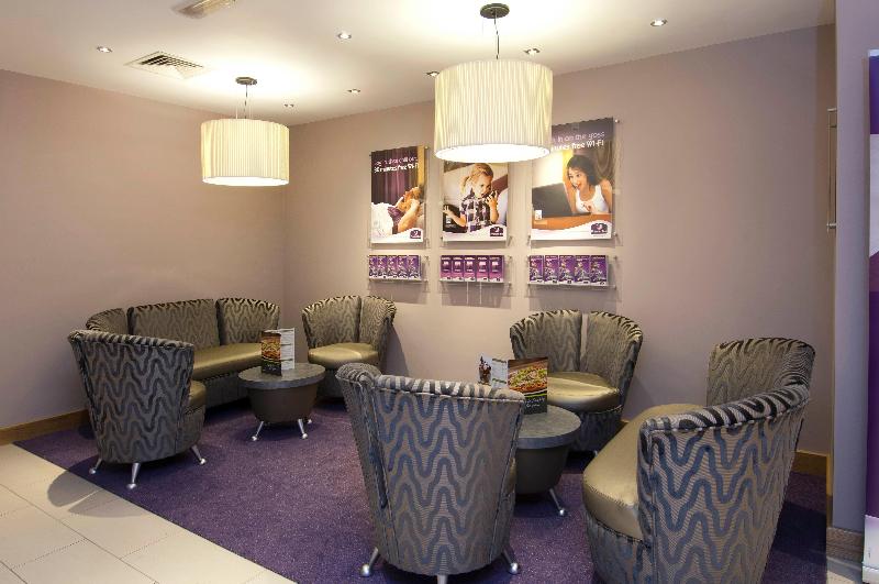 Premier Inn Solihull Town Centre - Bar