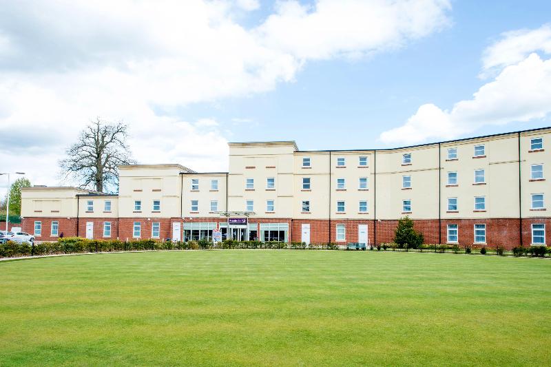 Premier Inn Stoke/Trentham Gardens - Genel