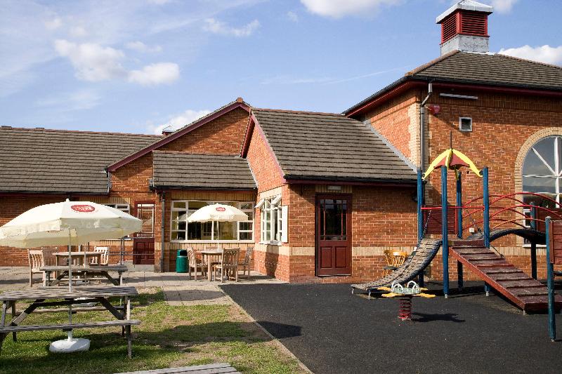 Premier Inn Thurrock East - Genel