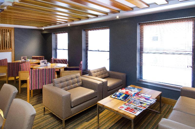 Premier Inn London Leicester Square - Bar