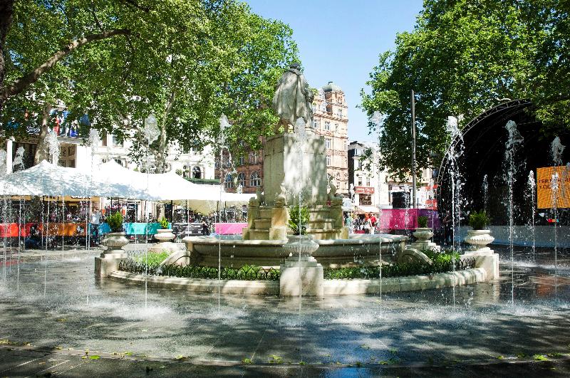 Premier Inn London Leicester Square - Aktivite