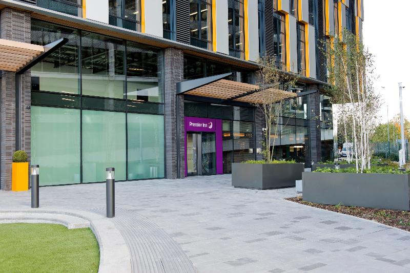 Premier Inn Manchester Salford Media City - Genel