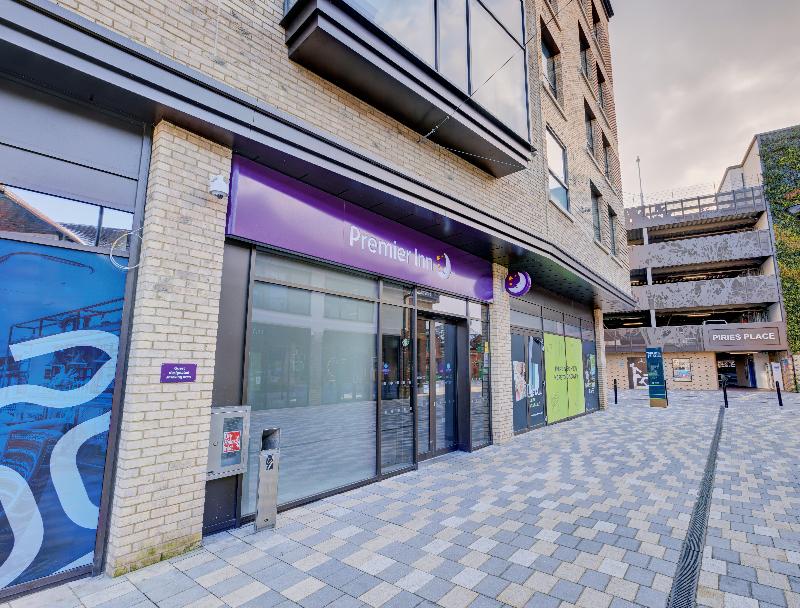 Premier Inn Horsham Town Centre - Genel