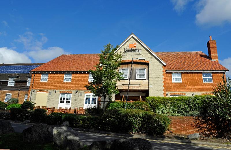 Premier Inn Petersfield - Genel