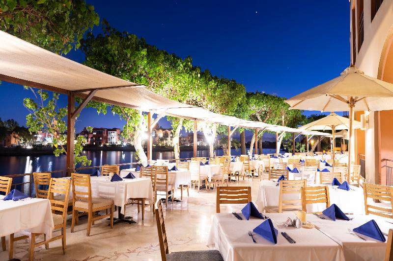 The Three Corners Ocean View - Teras
