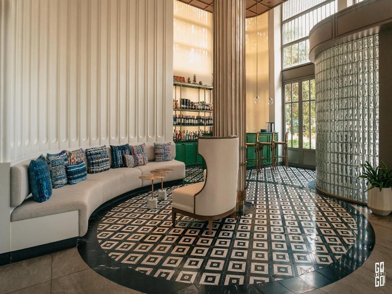 Hotel Moco - Lobi