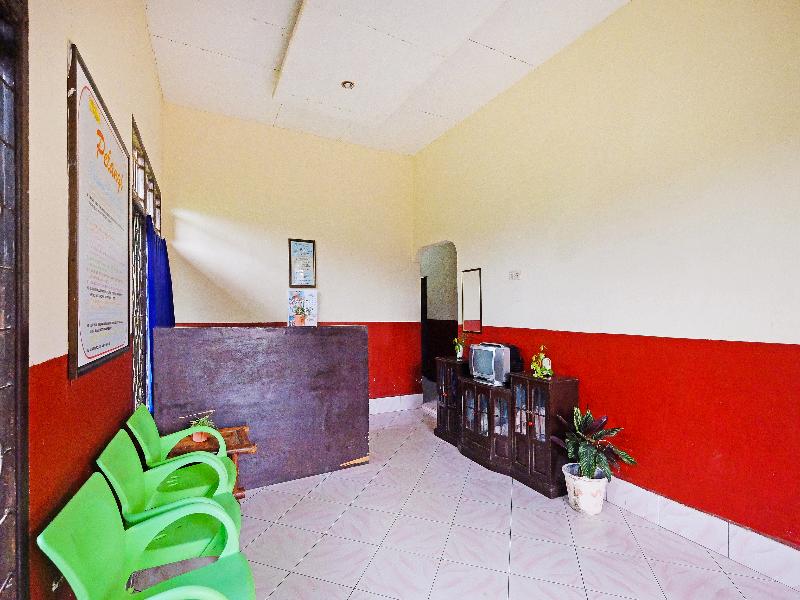 OYO 90977 Wisma Pelangi Palopo - Lobi