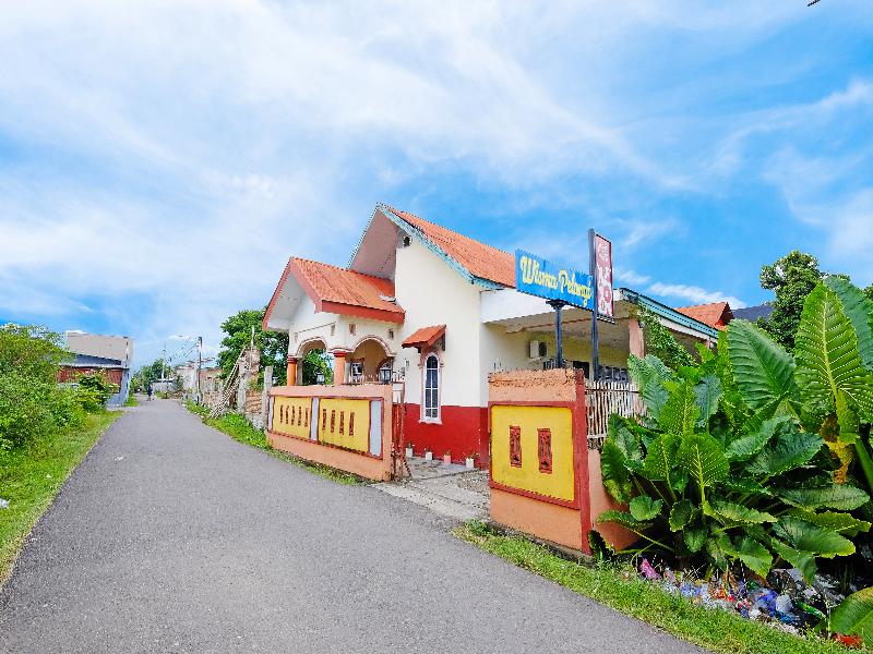 OYO 90977 Wisma Pelangi Palopo - Genel
