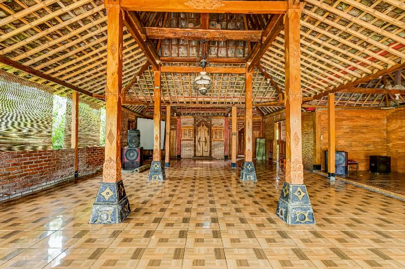 OYO Homes 90996 Desa Wisata Pulesari Syariah - Lobi