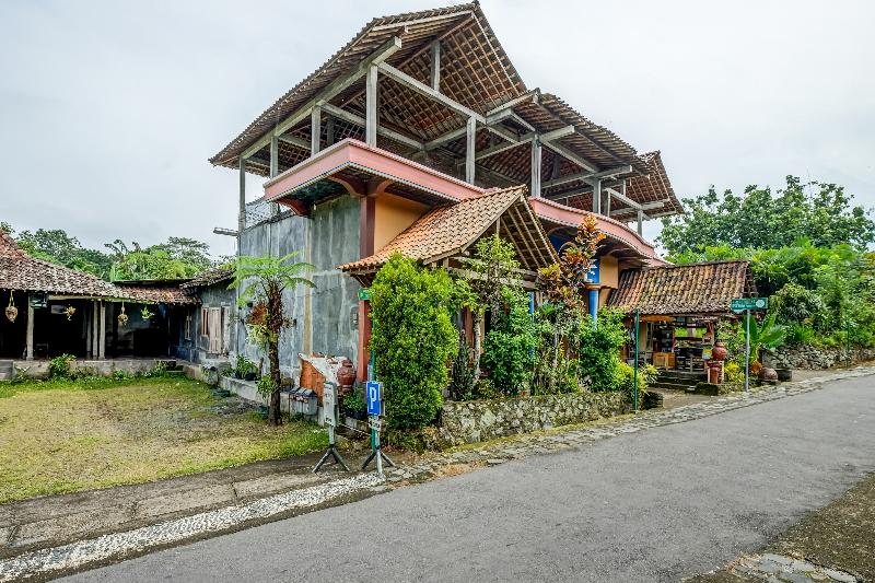 OYO Homes 90996 Desa Wisata Pulesari Syariah - Genel
