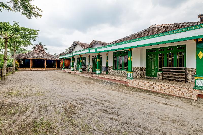 OYO Homes 90996 Desa Wisata Pulesari Syariah - Genel