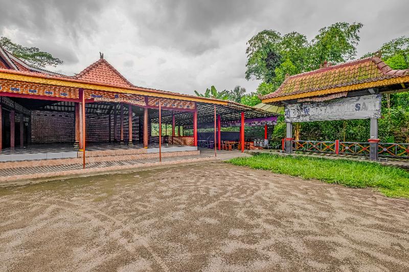 OYO Homes 90996 Desa Wisata Pulesari Syariah - Genel