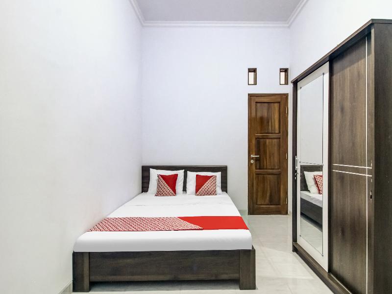 OYO 91005 Cottage Putra Mutun Beach - Oda