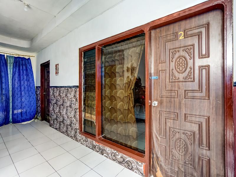 SPOT ON 91060 Villa Wijaya Homestay - Lobi