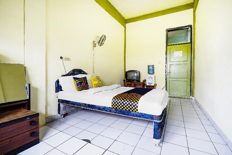 SPOT ON 91064 Wisma Lec Syariah - Oda