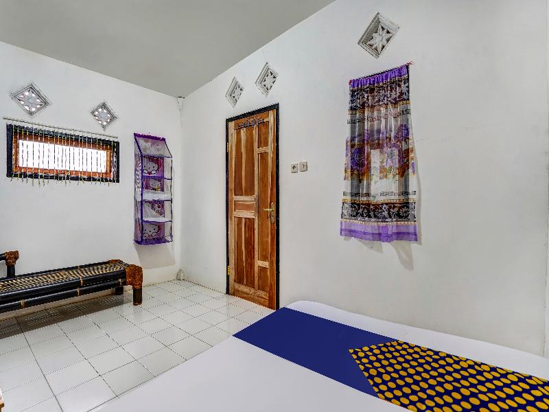 OYO Homes 91103 Desa Wisata Lembah Gunung Tumpeng - Oda