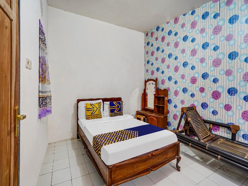 OYO Homes 91103 Desa Wisata Lembah Gunung Tumpeng - Oda