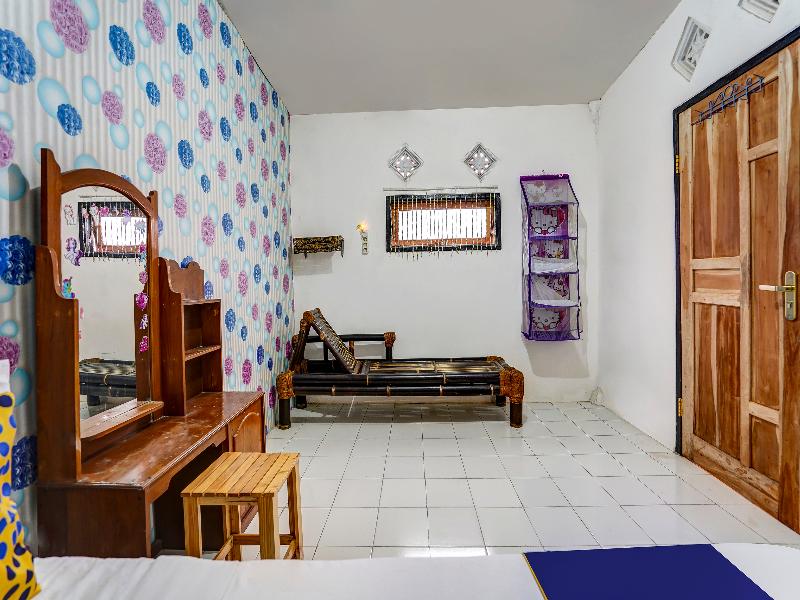 OYO Homes 91103 Desa Wisata Lembah Gunung Tumpeng - Oda