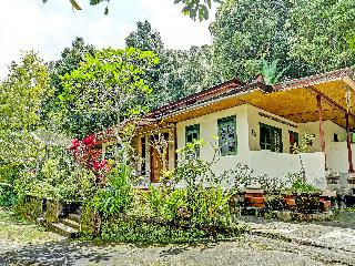OYO Homes 91094 Desa Wisata Banyuatis otel fotoğrafı