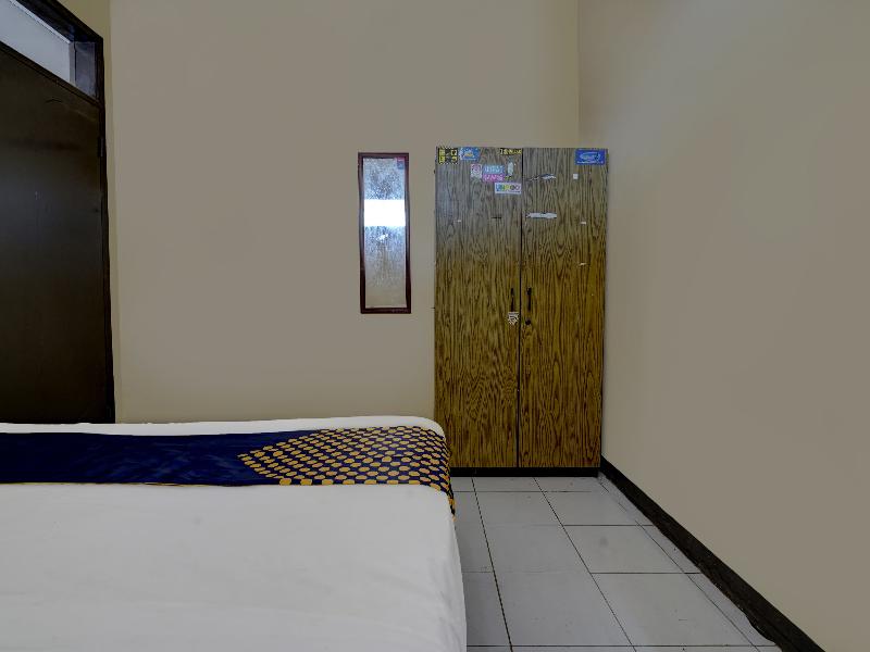 SPOT ON 91116 Pelangi Residence Syariah - Oda