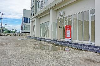 OYO 91139 Skyland Bogorienze Apartment otel fotoğrafı