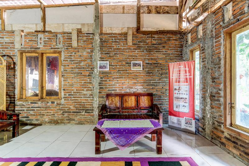 OYO Homes 91157 Desa Wisata Bendosari Kendal - Lobi