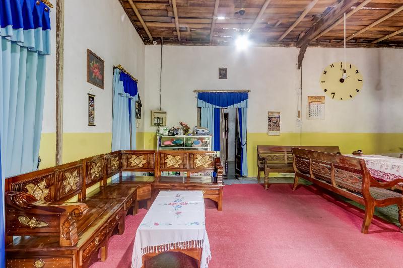 OYO Homes 91157 Desa Wisata Bendosari Kendal - Lobi