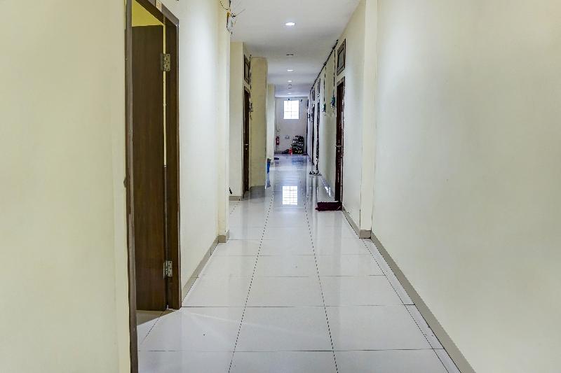 OYO 91182 Kos'ta Homestay Makassar - Lobi