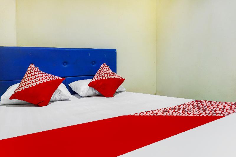 OYO 91182 Kos'ta Homestay Makassar - Oda