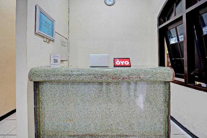OYO 91198 Hotel Mahkota 2 Lamongan - Lobi