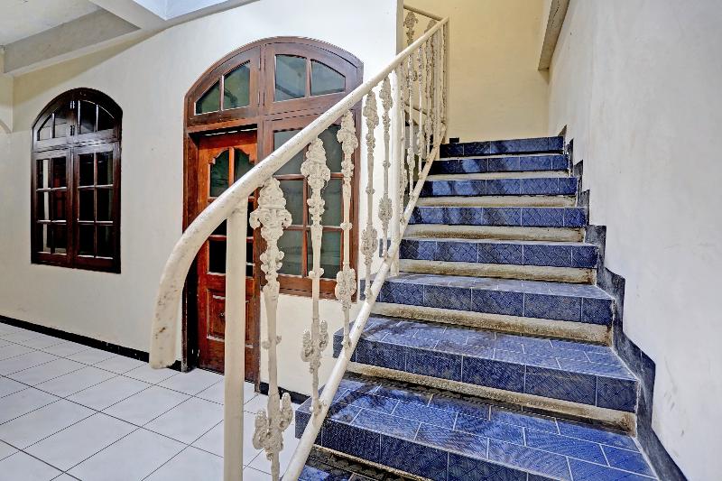 OYO 91198 Hotel Mahkota 2 Lamongan - Lobi