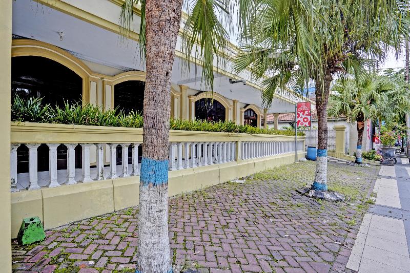 OYO 91198 Hotel Mahkota 2 Lamongan - Genel