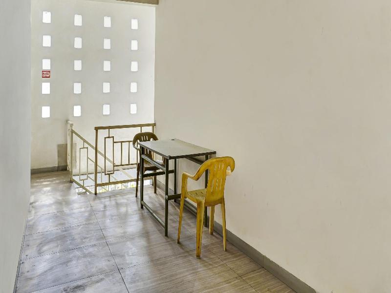 SPOT ON 91205 Rindang Guesthouse Syariah - Lobi