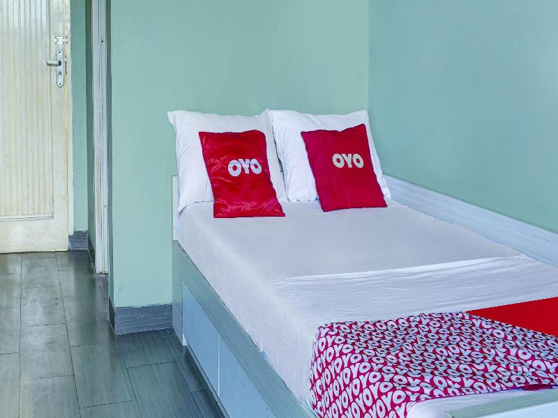 SPOT ON 91205 Rindang Guesthouse Syariah - Oda