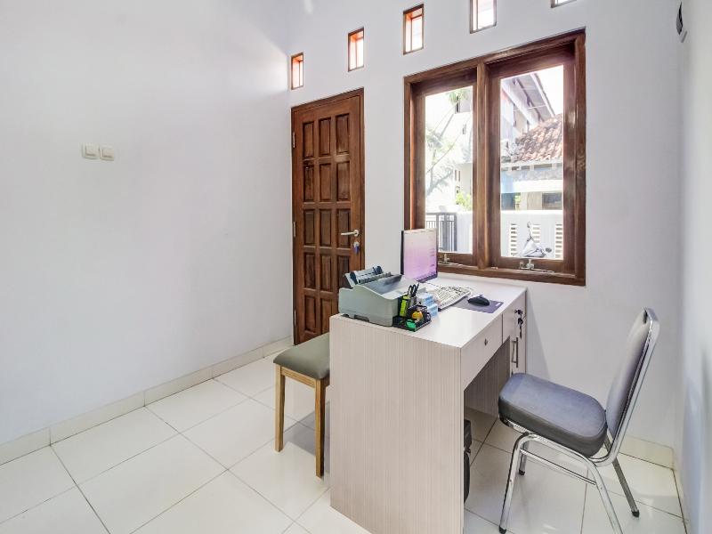Bina Syariah Guest House - Lobi