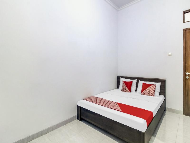 Bina Syariah Guest House - Oda