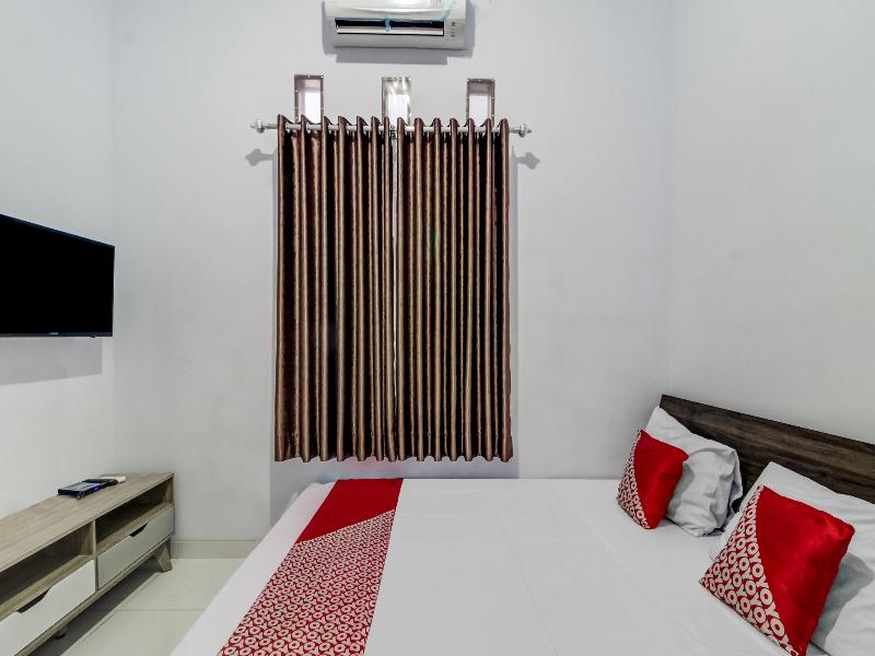 Bina Syariah Guest House - Oda