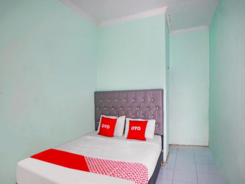 OYO 91303 Puri Dennis - Oda